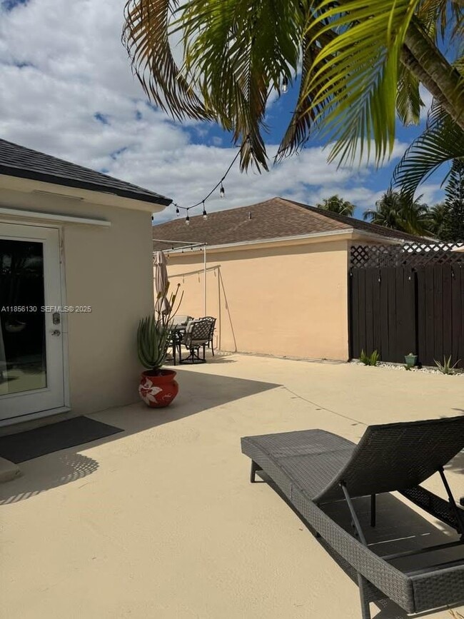 Building Photo - 14447 SW 152nd Terrace