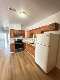 Building Photo - 1001 Arch St