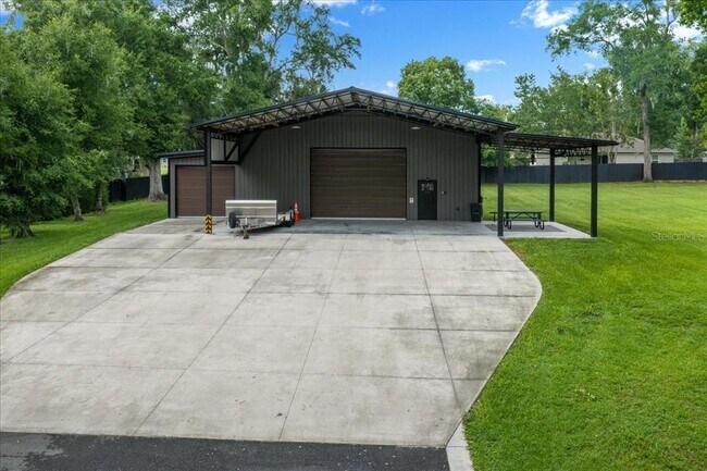 Building Photo - 6133 SE 123rd Ln