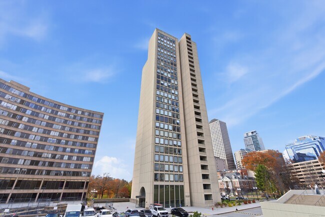 Primary Photo - 1 Gold St