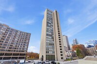 Building Photo - 1 Gold St