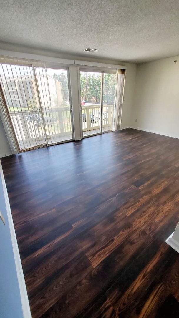 Building Photo - Updated condo across from UNCC!! Dont Miss...