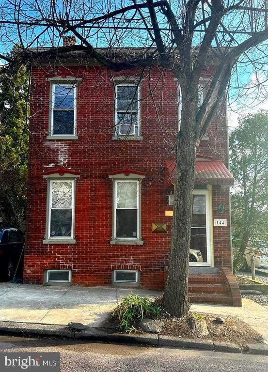 Building Photo - 144 Beech St