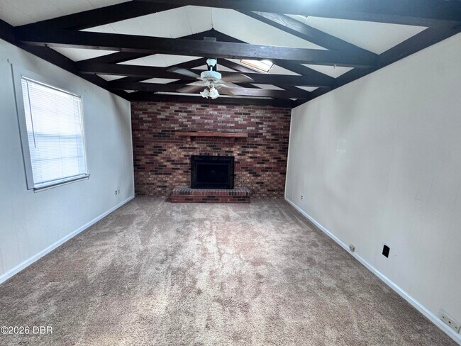 Building Photo - 2405 Kenilworth Ave