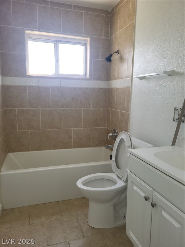 Building Photo - 1927 Helen Ave