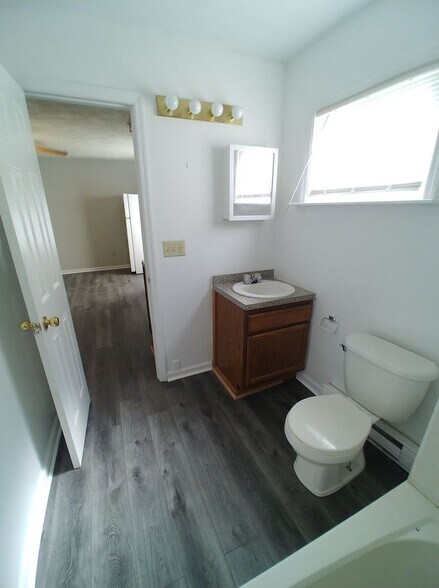 Building Photo - 1402 Alabama St