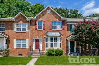 Building Photo - 7902 Heatherleigh Pl