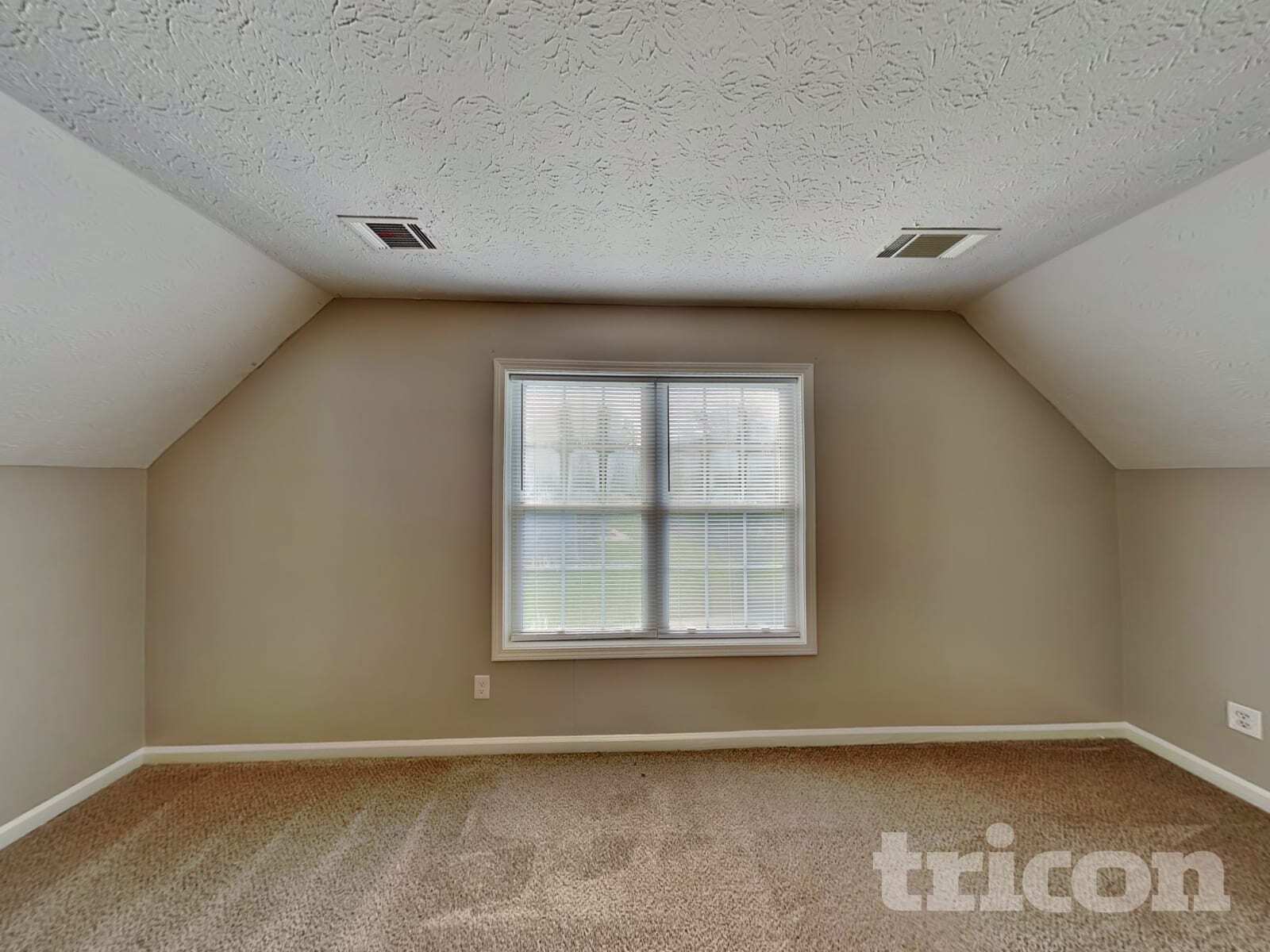 Building Photo - 101 Midland Dr