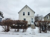 Building Photo - 1032 Lincoln St