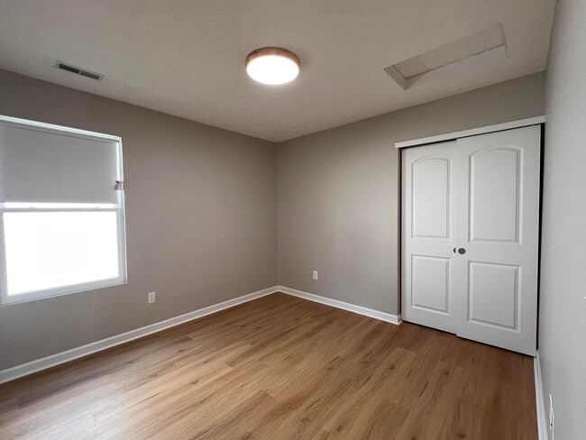 Building Photo - 133 Holly Hock Ln