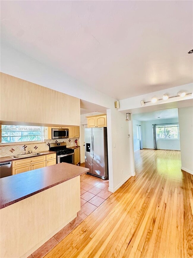 Building Photo - 1180 SW 22nd Terrace