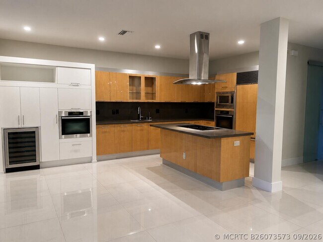 Building Photo - 1094 Bluewood Terrace