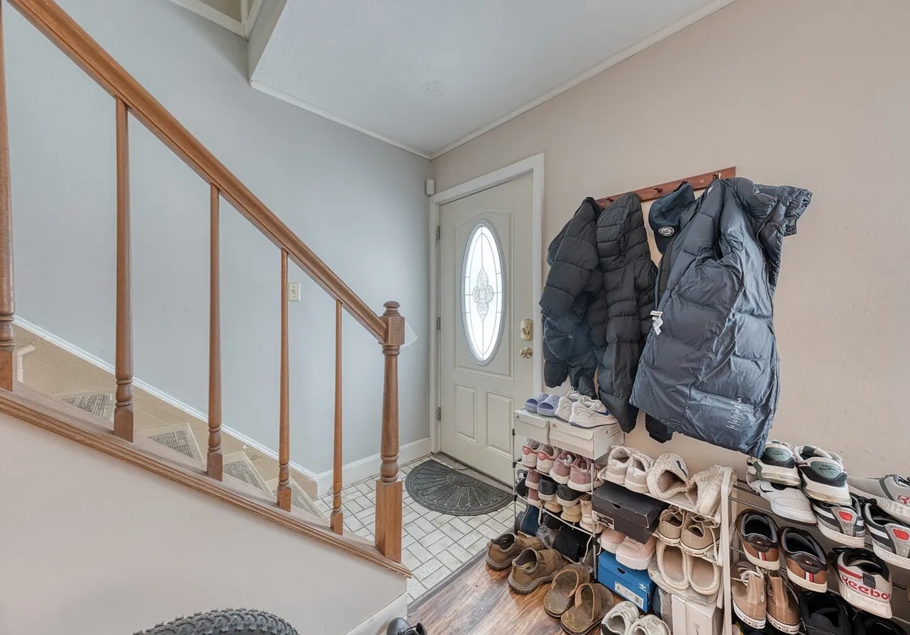 Building Photo - 69 Lynwood Dr