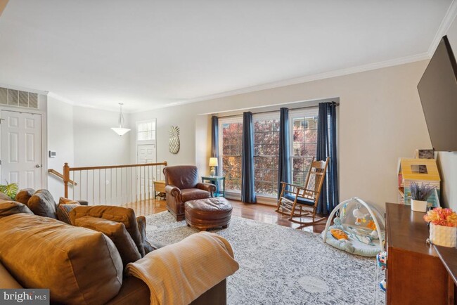 Building Photo - 6257 Harbin Dr
