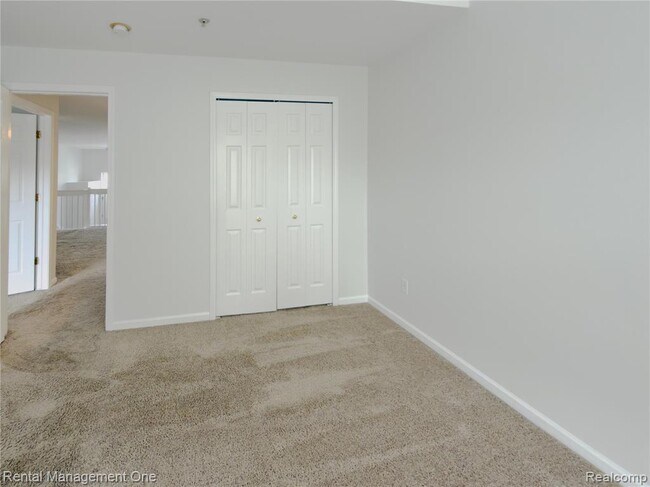 Building Photo - 4306 Maple St