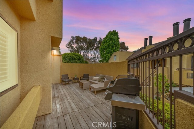 Building Photo - 25712 Le Parc