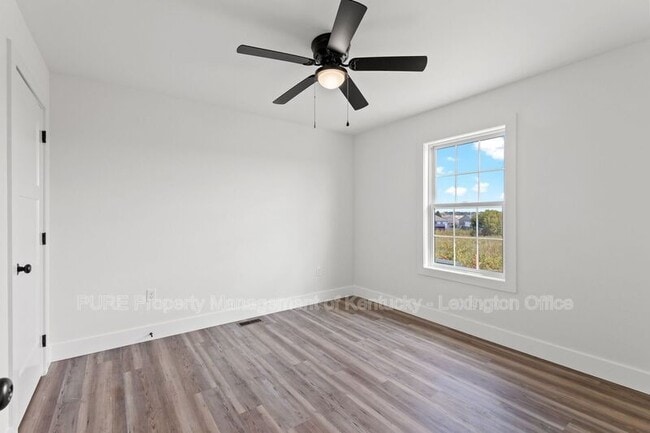 Building Photo - 312 Winding Branch Dr
