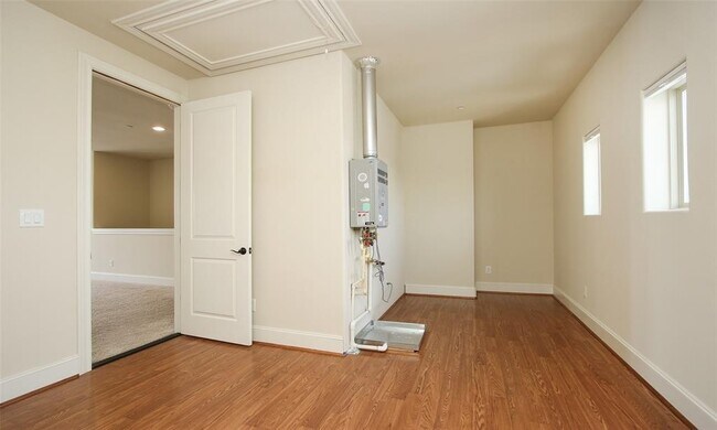 Building Photo - 2707 Cohn Garden Ln