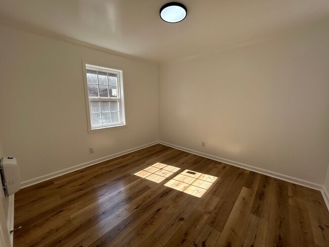Building Photo - 1110 Westmoreland St