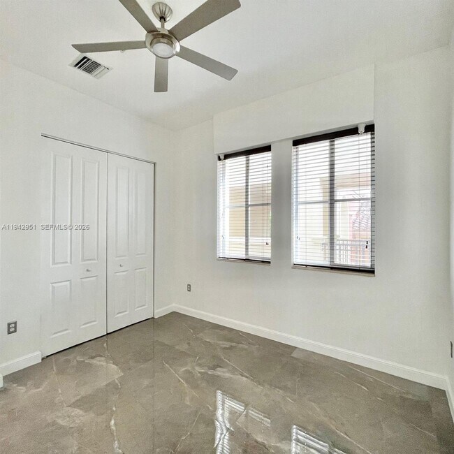 Building Photo - 3020 NW 125th Ave