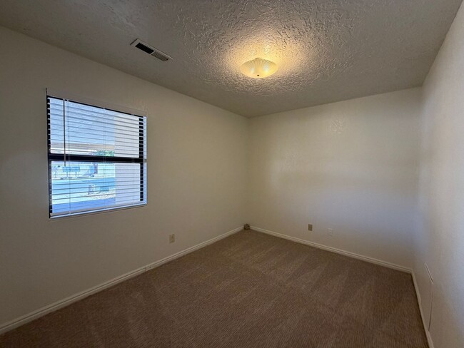 Building Photo - UPGRADED TWO BEDROOM UNIT AVAILABLE FOR RENT!