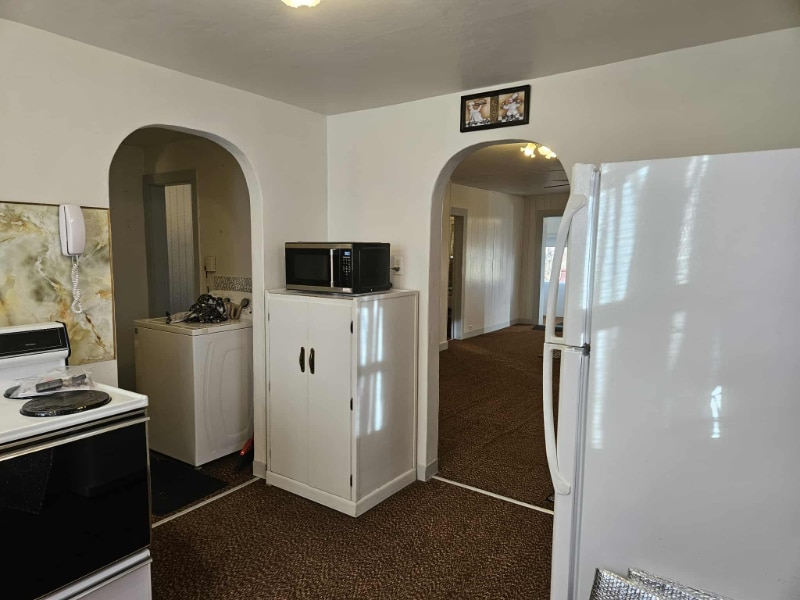 Building Photo - 17 Walnut