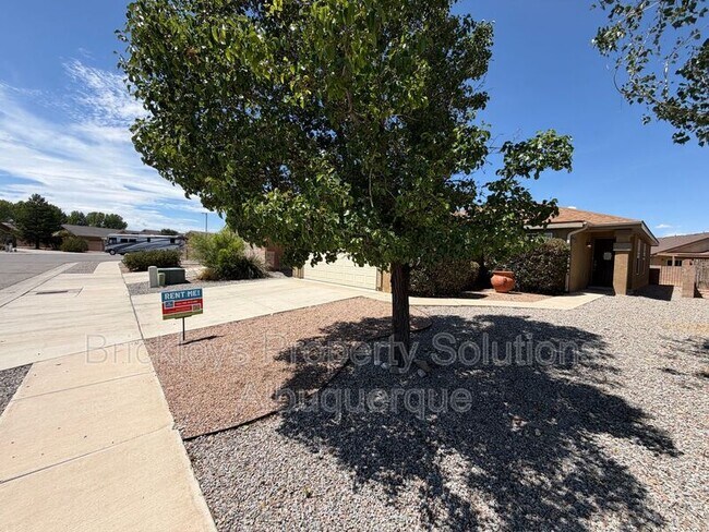 Building Photo - 8035 Sierra Altos Pl NW