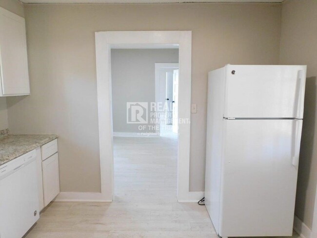 Building Photo - Cute 2 Bedroom/1 Bath Home in High Point