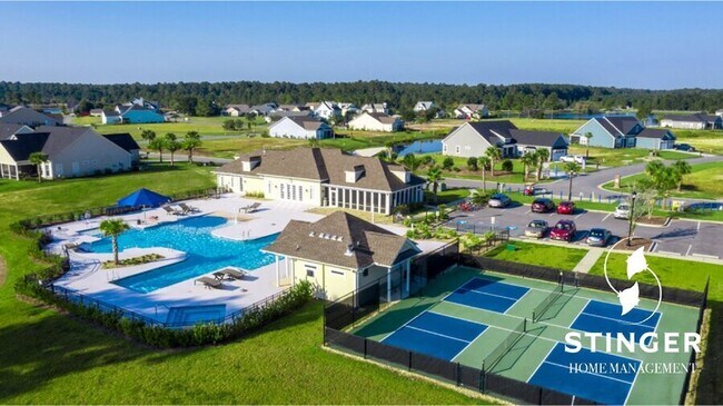 Building Photo - 585 Dreher Dr