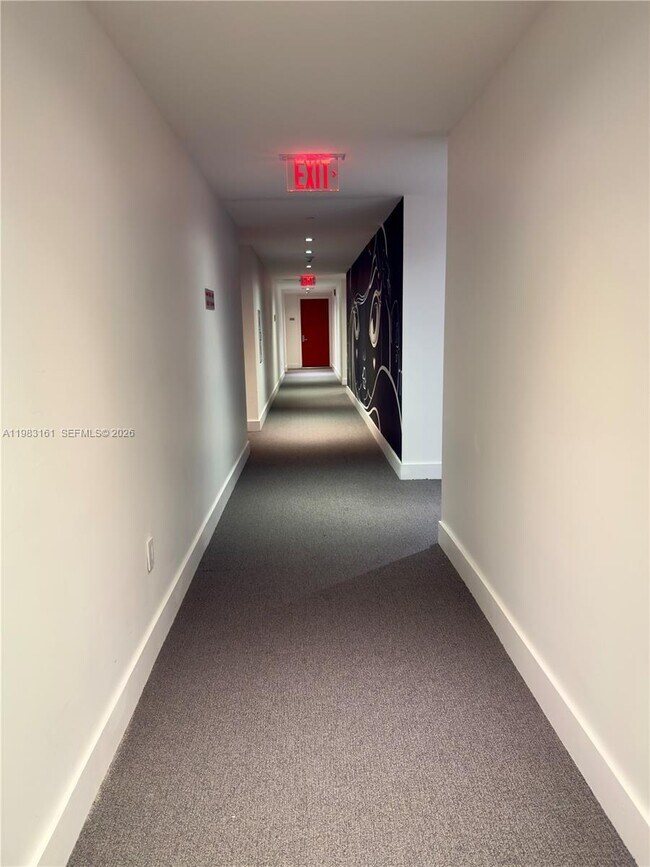 Building Photo - 1600 NE 1st Ave