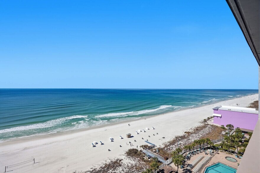 Building Photo - 8743 Thomas Dr