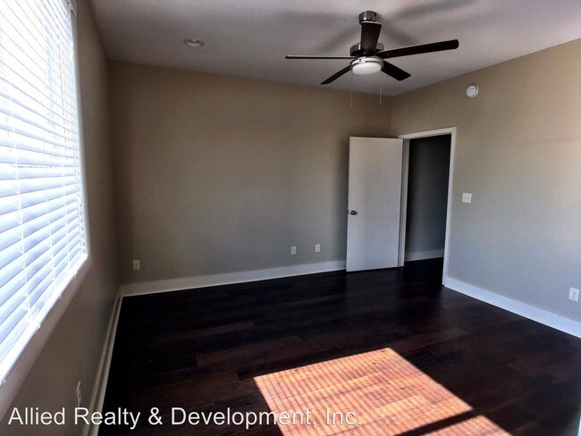 Building Photo - 1525-1585 Forest Lake Dr