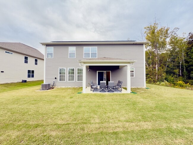 Building Photo - 7114 North Bridge Dr