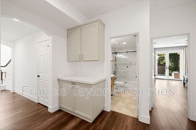 Building Photo - 285 Oak Valley Ln