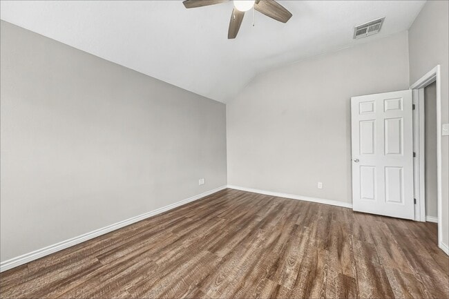 Building Photo - 2423 Lofty Falls Ct