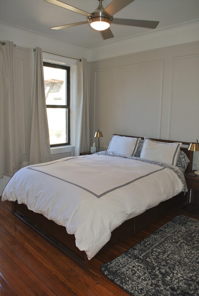 Master BR - 867 W 181st St