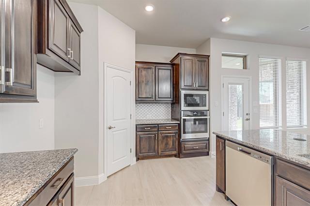 Building Photo - 1604 Treleven Ct