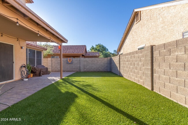 Building Photo - 1836 N Stapley Dr