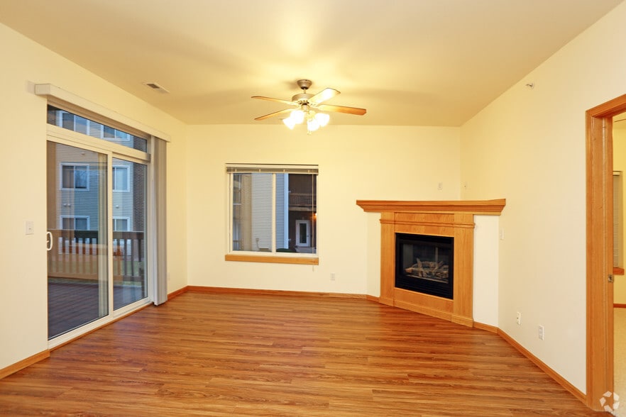 Woodridge Estates 31 Redtail Dr Coralville IA 52241 Apartment Finder