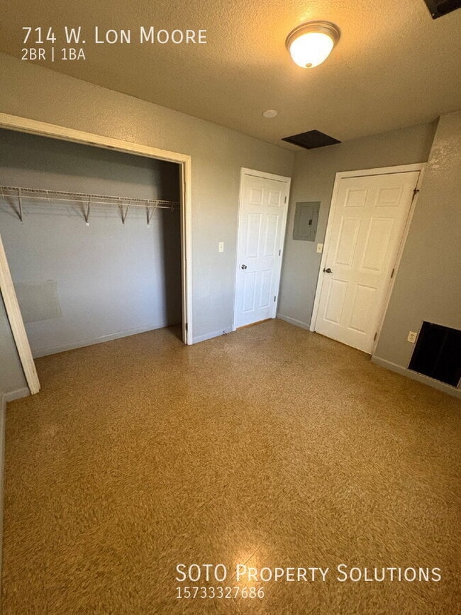 Building Photo - 714 Lon Moore St