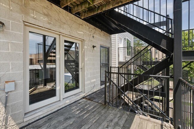 Building Photo - 4541 S Evans Ave