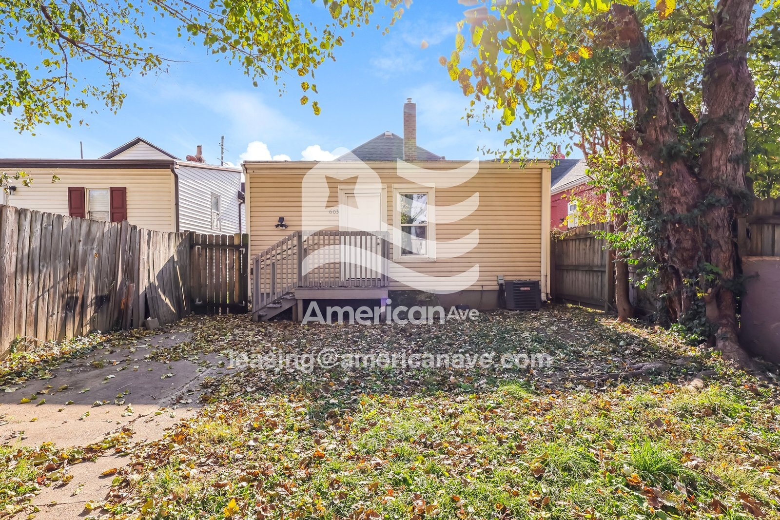 Building Photo - 603 E Oak St