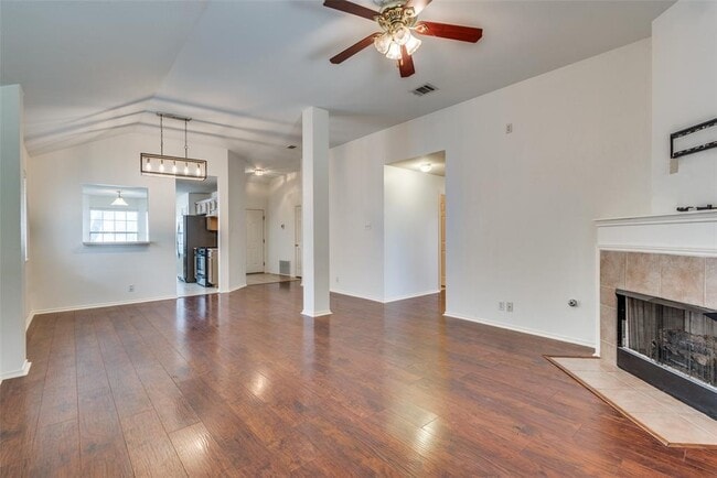 Building Photo - 1723 Rosenborough Ln S