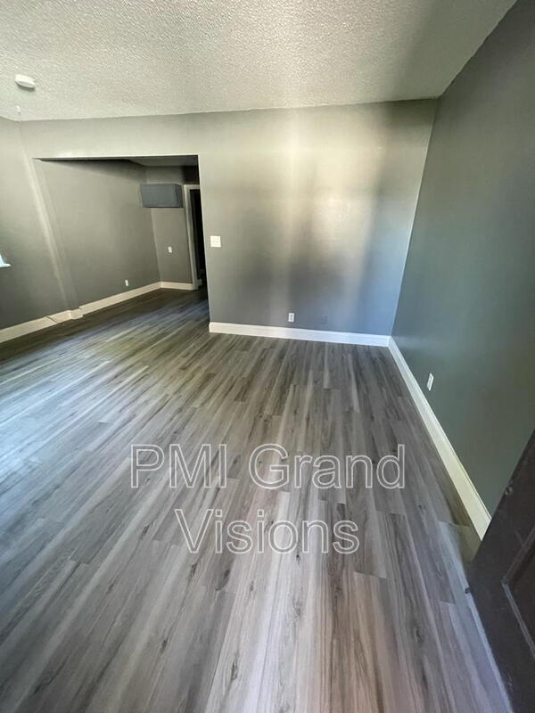 Building Photo - 1343 N Gulick Ave