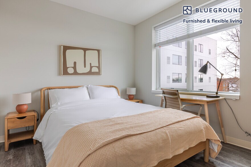 Building Photo - 6149 North Broadway-SI FL4-ID1272