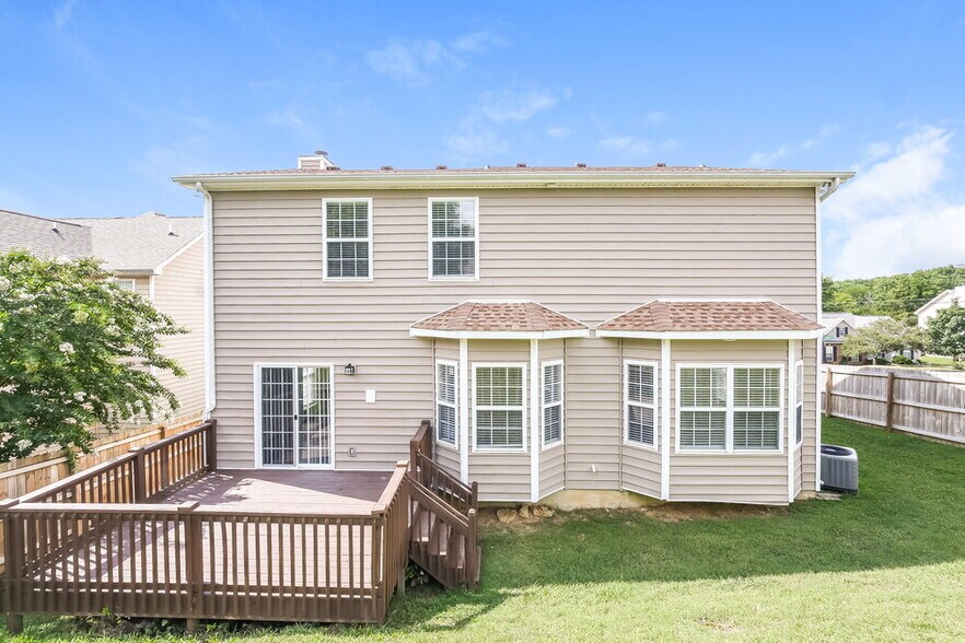 Building Photo - 7898 Rainey Dr