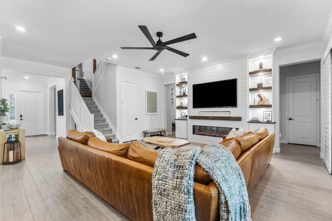 Building Photo - 981 Castaway Ct