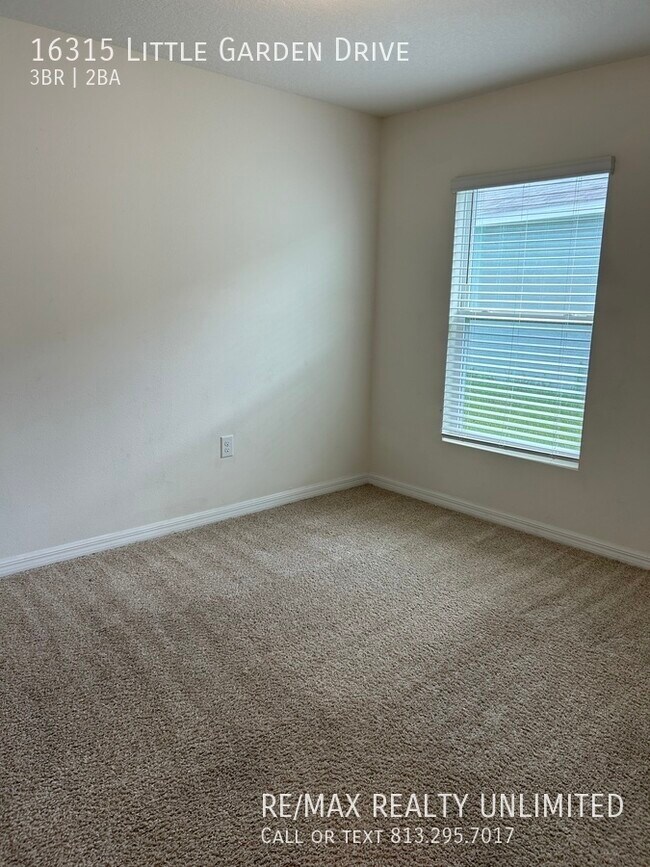 Building Photo - 16315 Little Garden Dr