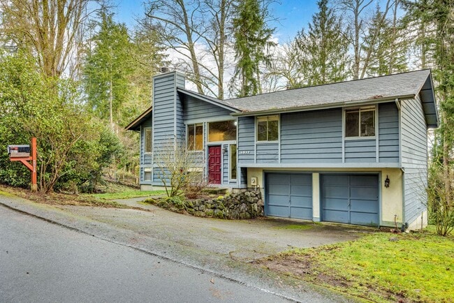 Building Photo - 4617 Basswood Ct SE