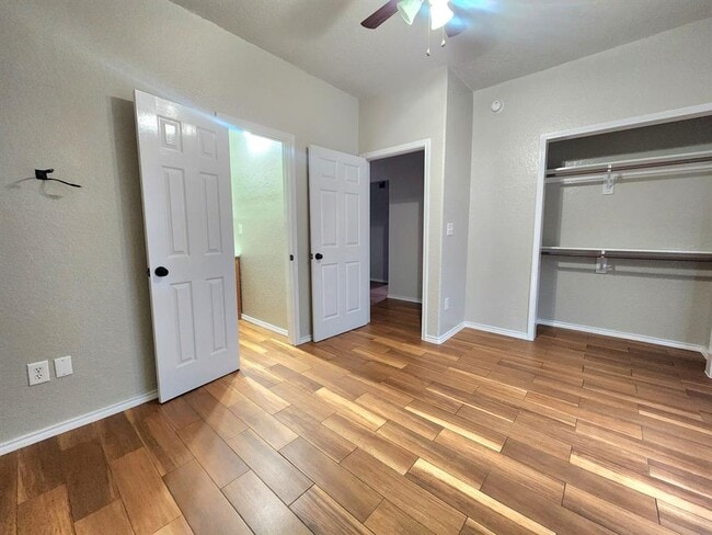Building Photo - 6 Sunflower Cir